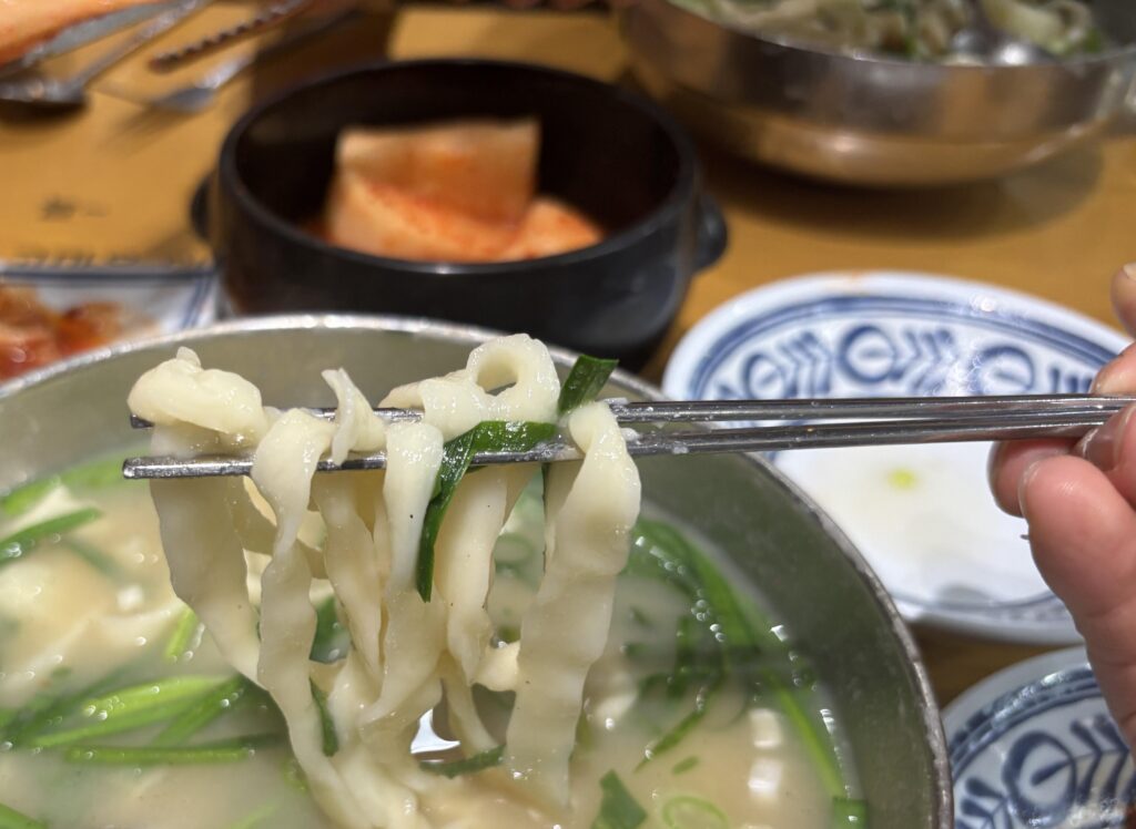 웨이팅 맛집 구리 잉꼬칼국수, 김치 구매방법부터 포장 주문까지 1 잉꼬칼국수